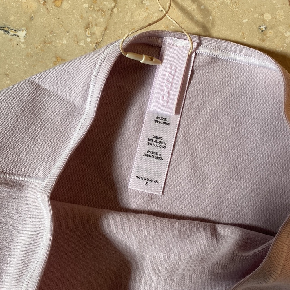 SKIMS WOMENS BRIEFS . Small . Iris Mica - Picture 3 of 3